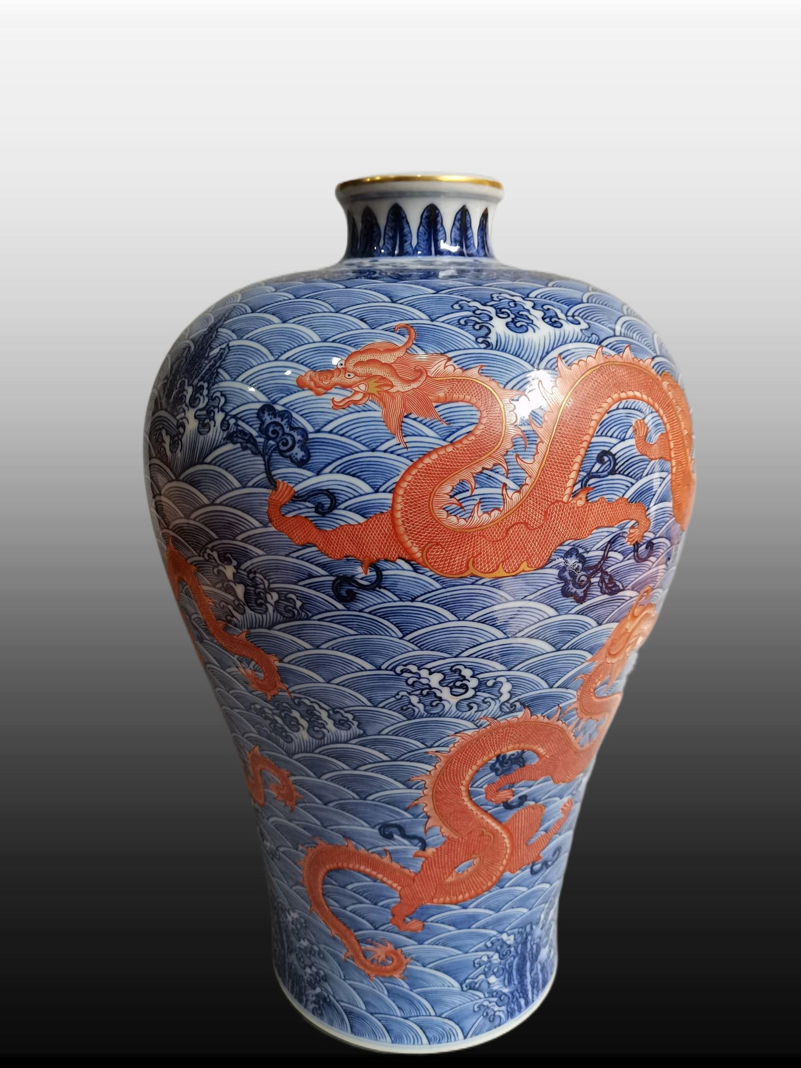 A Exquisite Iron-Red Dragon Pattern Vase - 2