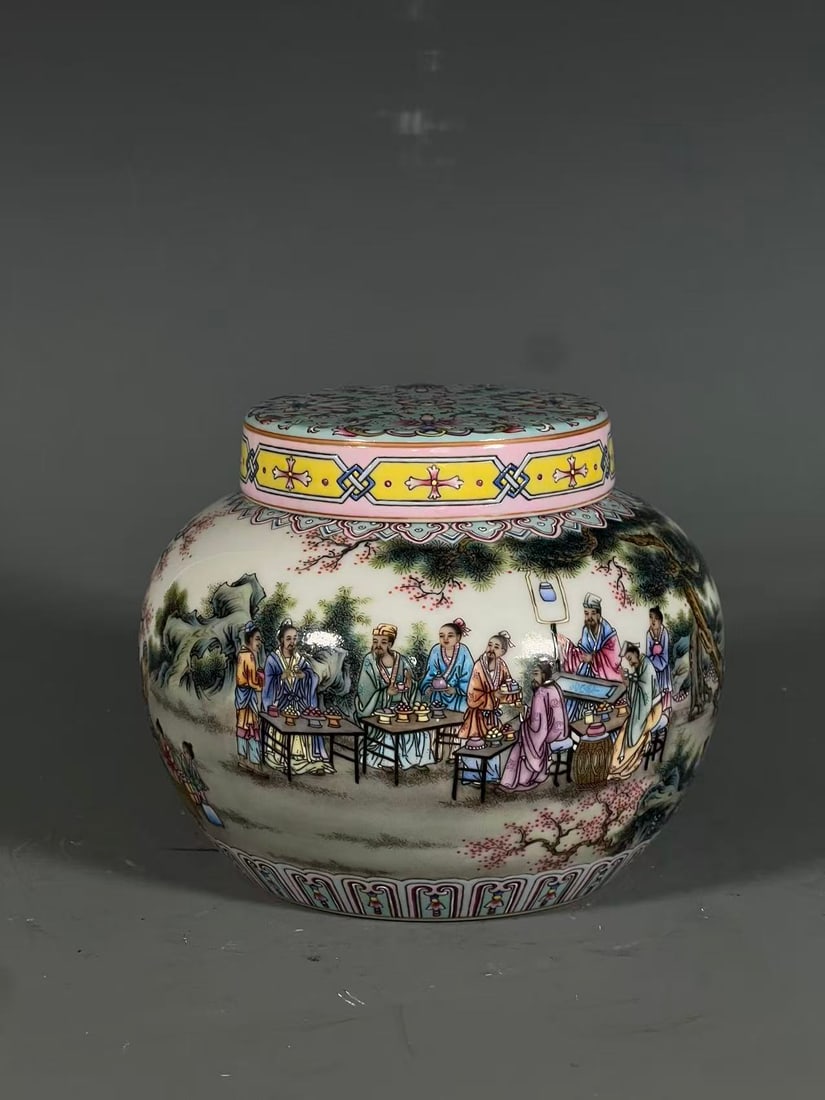 A Exquisite Famille-Rose Figures Pattern Jar: A Exquisite Famille-Rose Figures Pattern Jar,Qing Dynasty, China,Yongzheng Six-character Mark,Size:4.9inx3.1inx4.1in 粉彩人物纹罐,中国清代,&