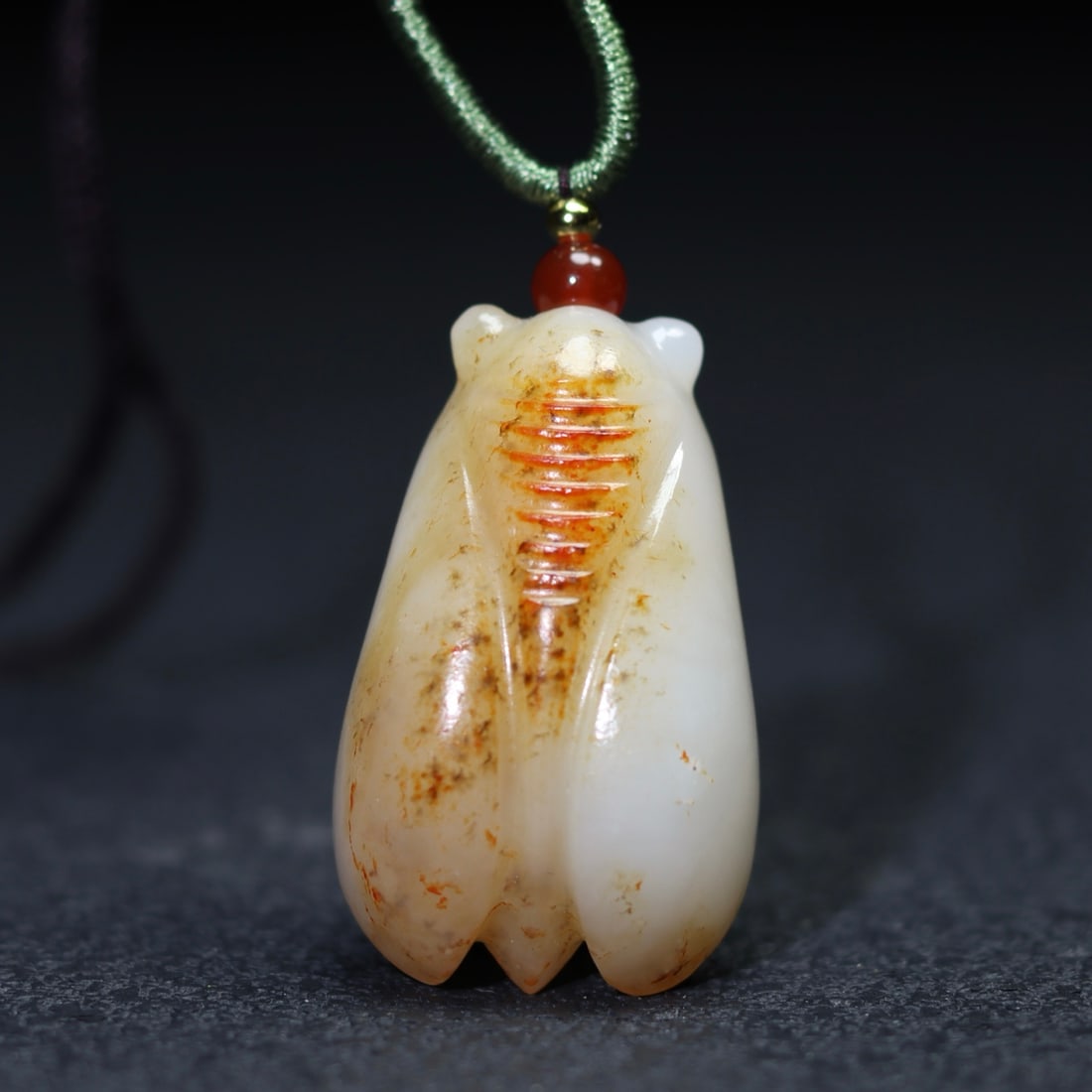 A Exquisite Hotan Jade Cicada: A Exquisite Hotan Jade Cicada,Han Dynasty, China,Size:1.4inx0.9inx0.5in ,Weight:18g 和田玉蝉,中国汉代