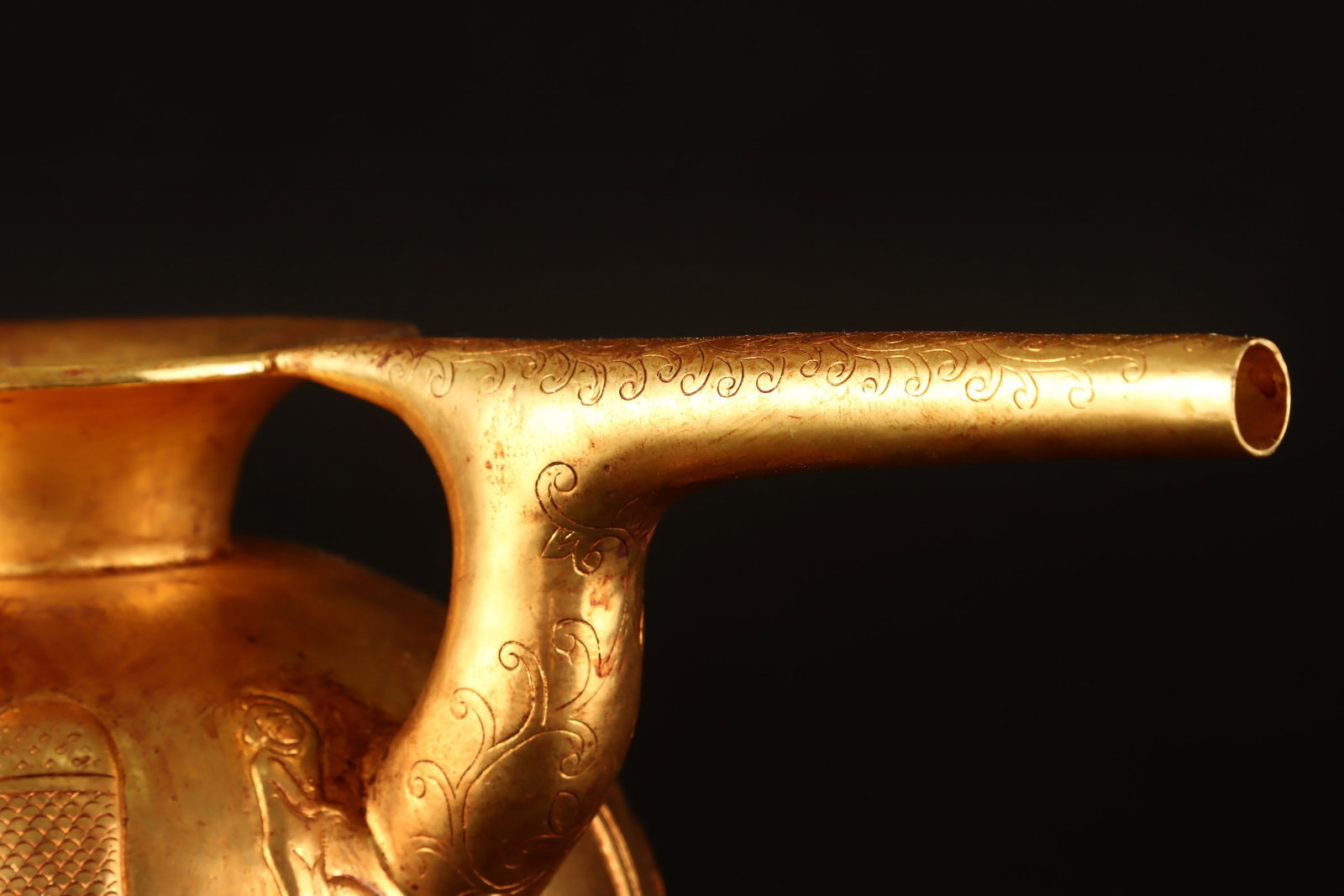 A Exquisite Gilt Bronze Figures Pattern Ewer - 5