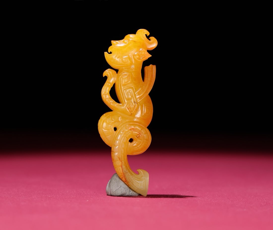 A Exquisite Hetian Jade Human Figure Pendant: A Exquisite Hetian Jade Human Figure Pendant,Han Dynasty, China,Size:3.1inx1inx0.5in,Weight:33g 和田玉人形挂饰,中国汉代