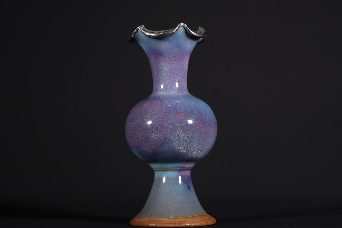 A Exquisite Jun Yao Silver Inlaid Vase: A Exquisite Jun Yao Silver Inlaid Vase,Song Dynasty, China,Size:6.3inx3.1in 钧窑镶银扣瓶,中国宋代