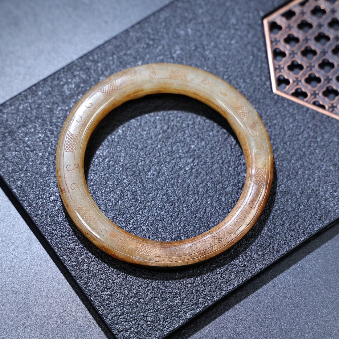 A Exquisite Hetian Jade Dragon Ring - 8