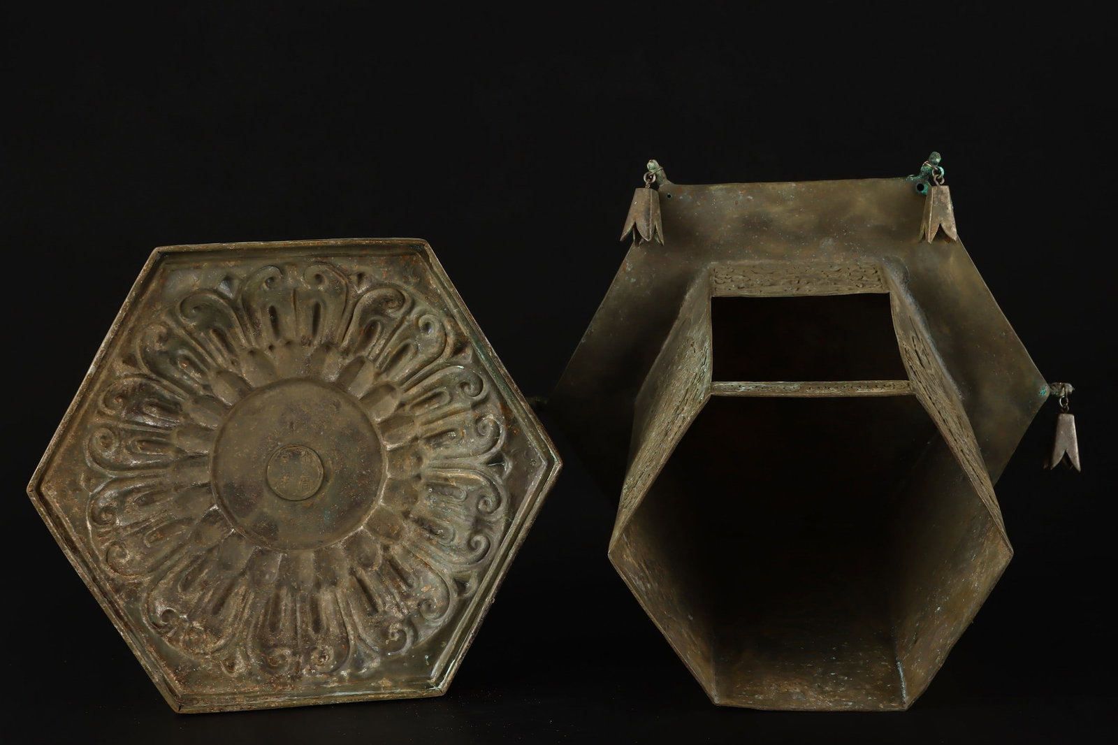 A Exquisite Copper Hexagonal Buddhist Niche - 8
