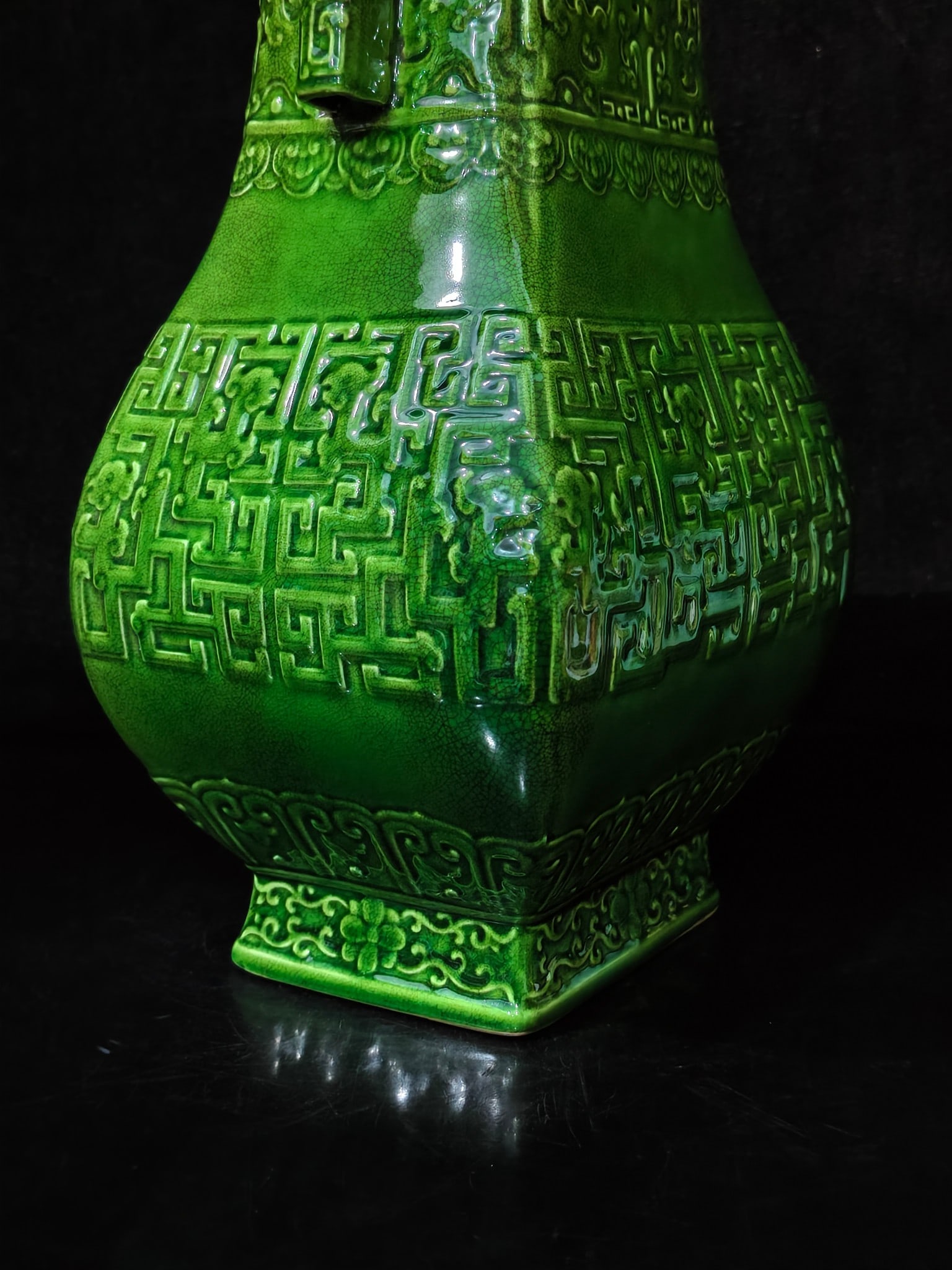 A Exquisite Green Glazed Dragon Pattern Double-Ears Vase - 7