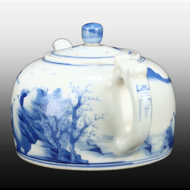 A Exquisite Blue and White Landscape Pattern Ewer - 3