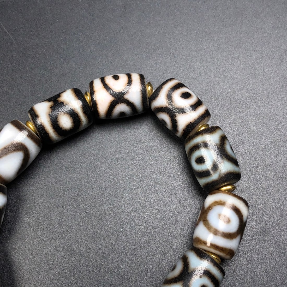 A Exquisite Agate Dzi bead Bracelets - 2