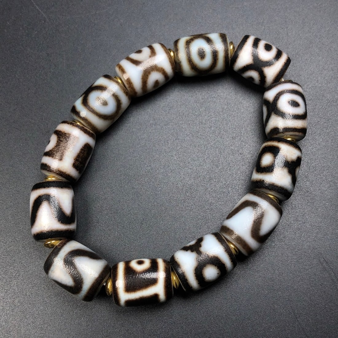 A Exquisite Agate Dzi bead Bracelets - 4