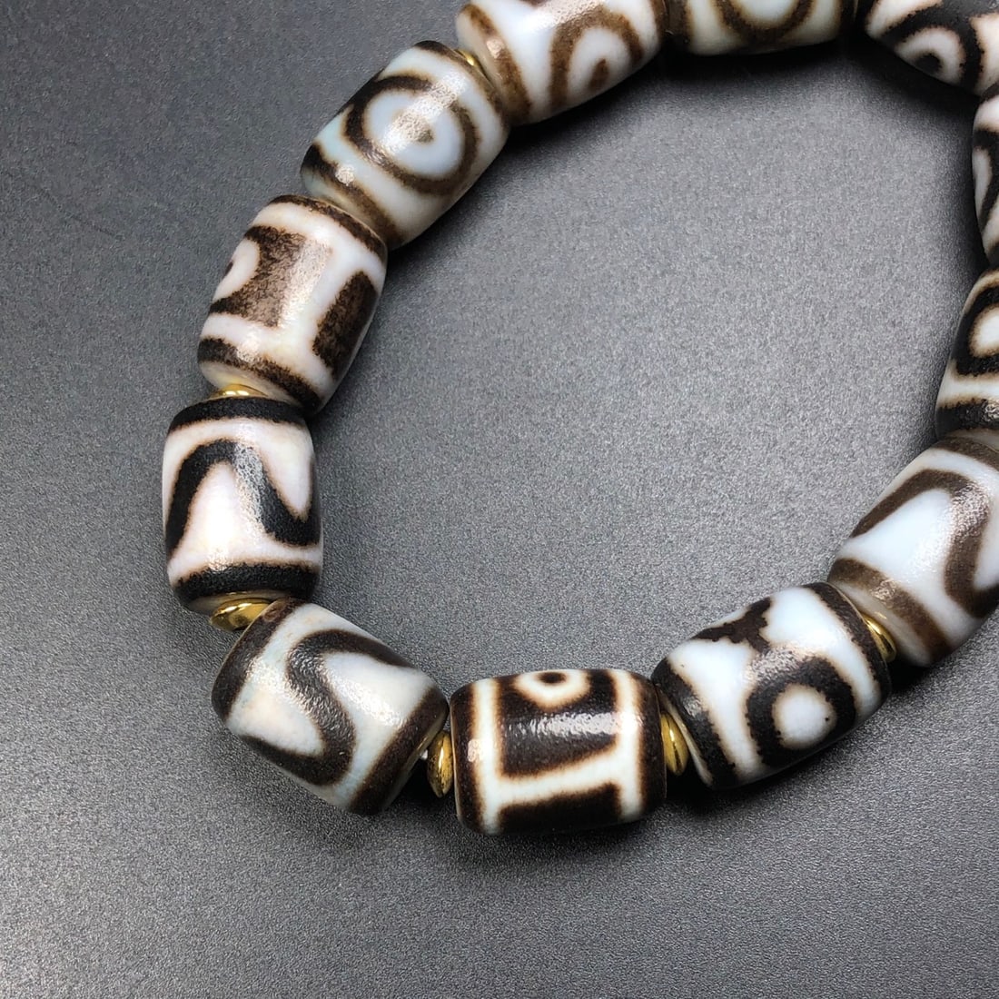 A Exquisite Agate Dzi bead Bracelets - 6