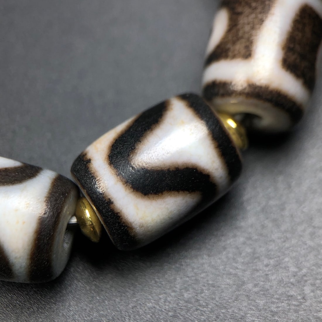 A Exquisite Agate Dzi bead Bracelets - 7