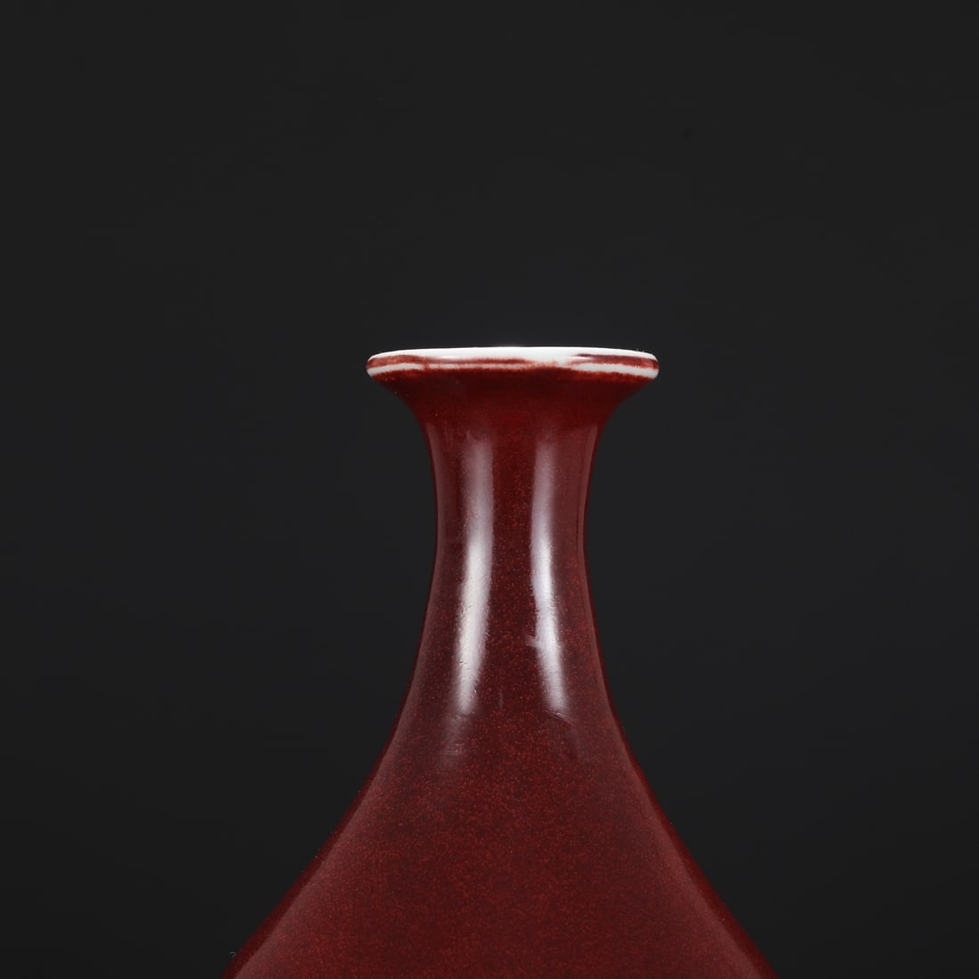 A Exquisite Ruby Red Glazed Vase - 3