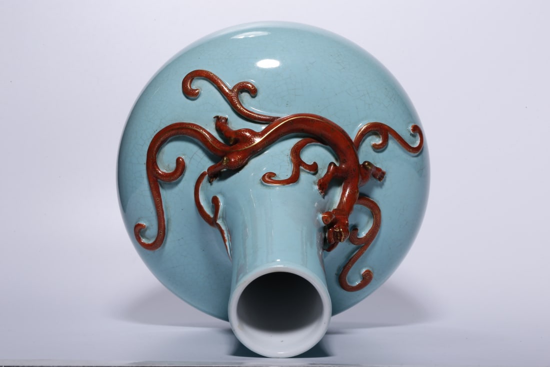 A Exquisite Celadon Glazed Dragon Pattern Vase - 9