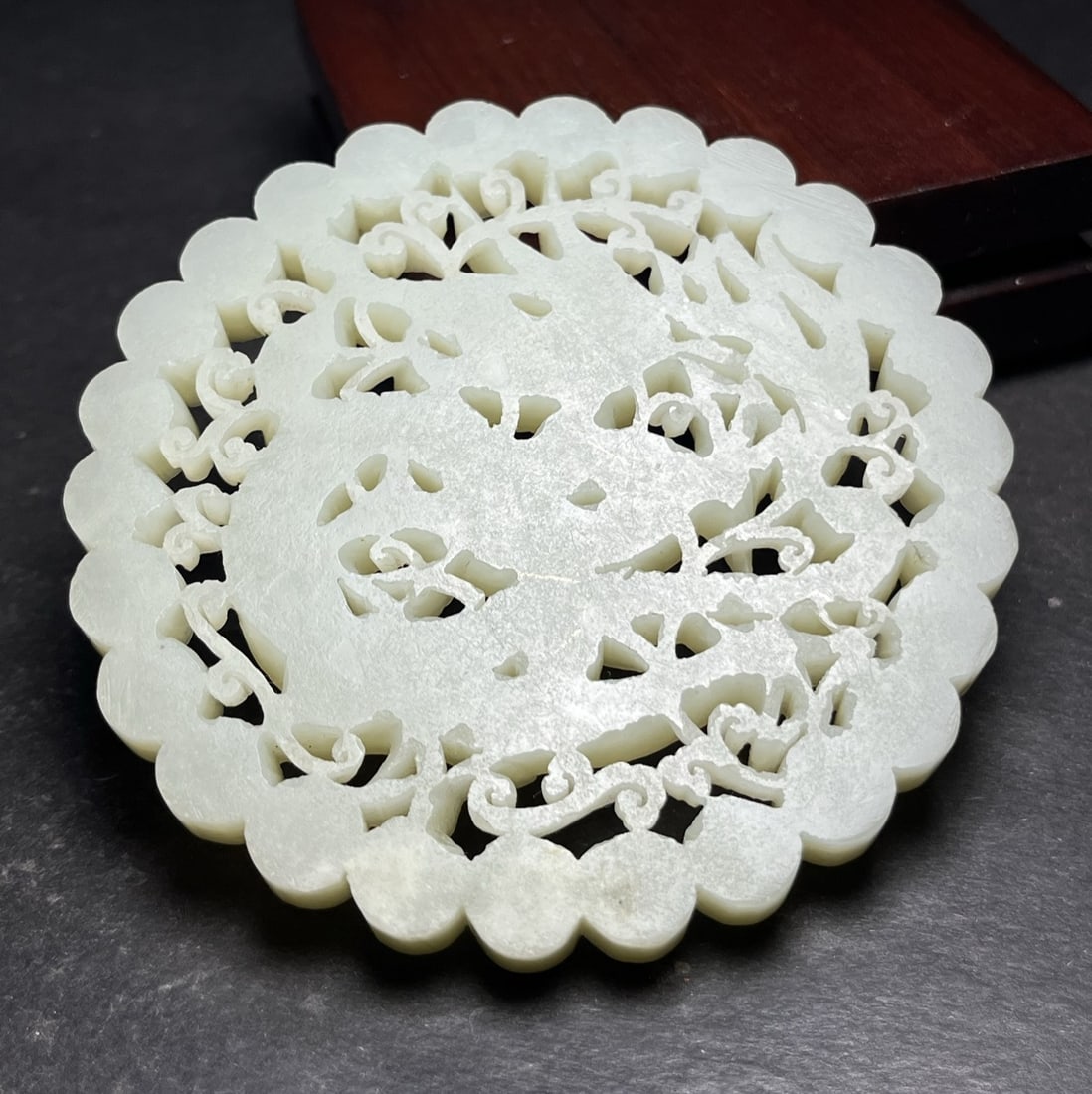 A Exquisite Hotan Jade Dragon Pattern Jade Pendant - 5