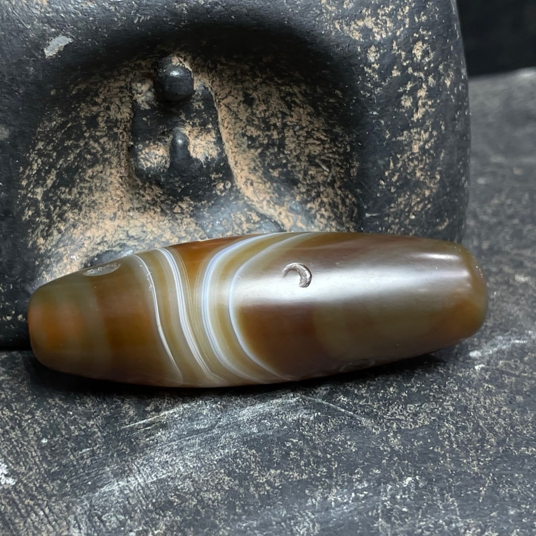 A Exquisite Tiger Tooth Dzi bead - 3