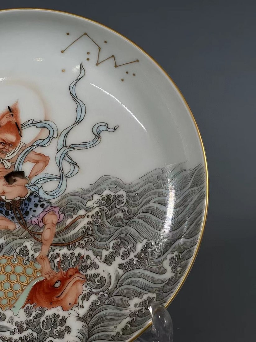A Exquisite Famille-Rose Figures Pattern Plate - 4