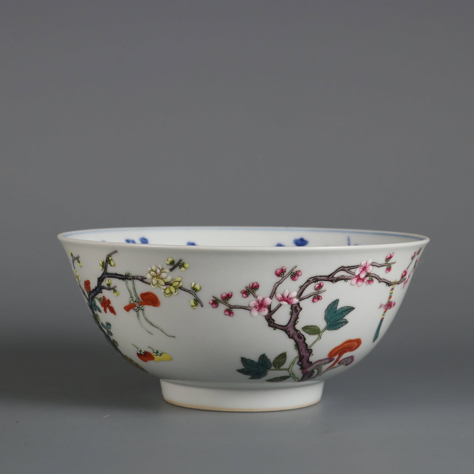 A Exquisite Famille-Rose Flower Pattern Bowl: A Exquisite Famille-Rose Flower Pattern Bowl,Qing Dynasty, China,Daoguang Six-character Mark,Size:2.6inx6in