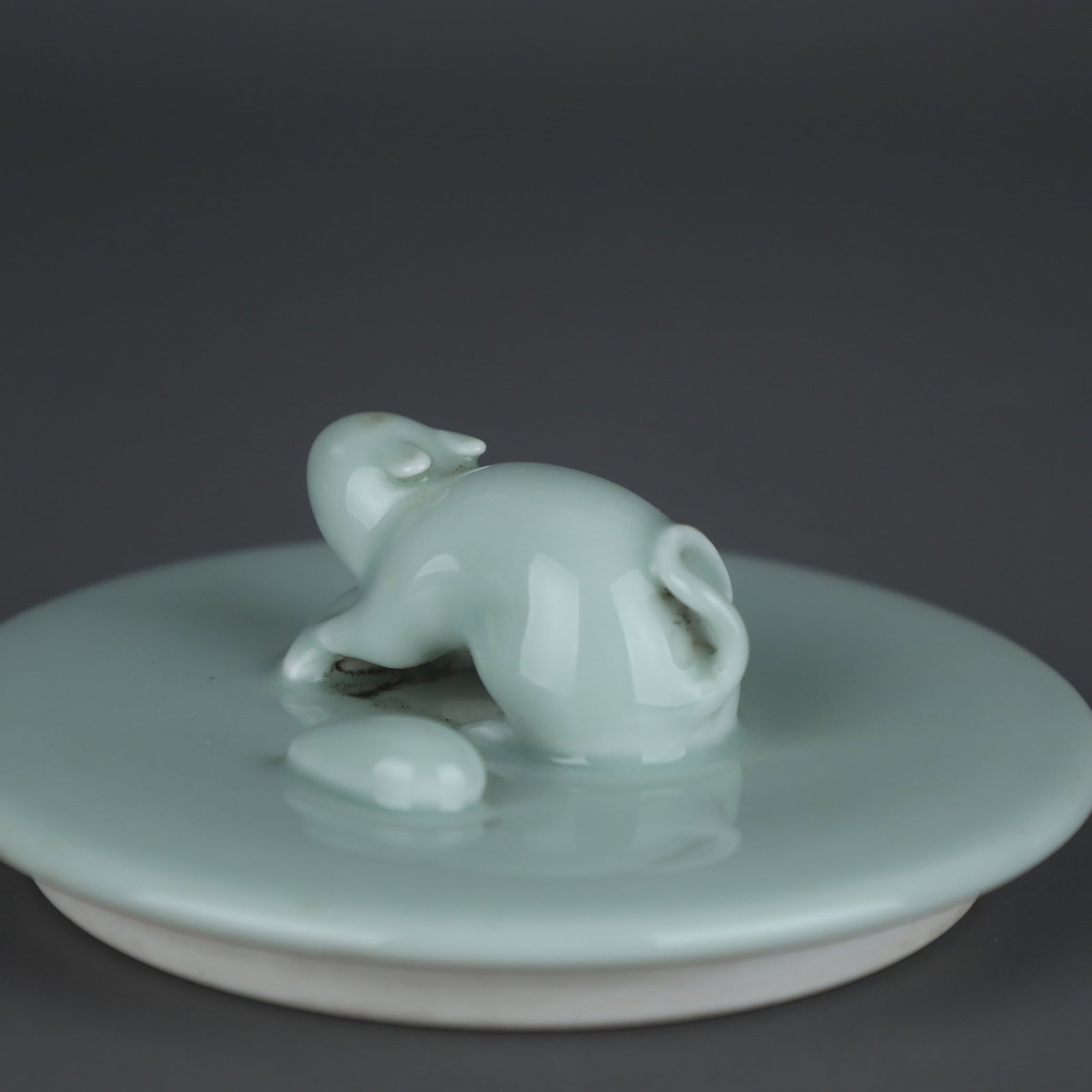 A Exquisite Pea Green Glaze Jar - 6