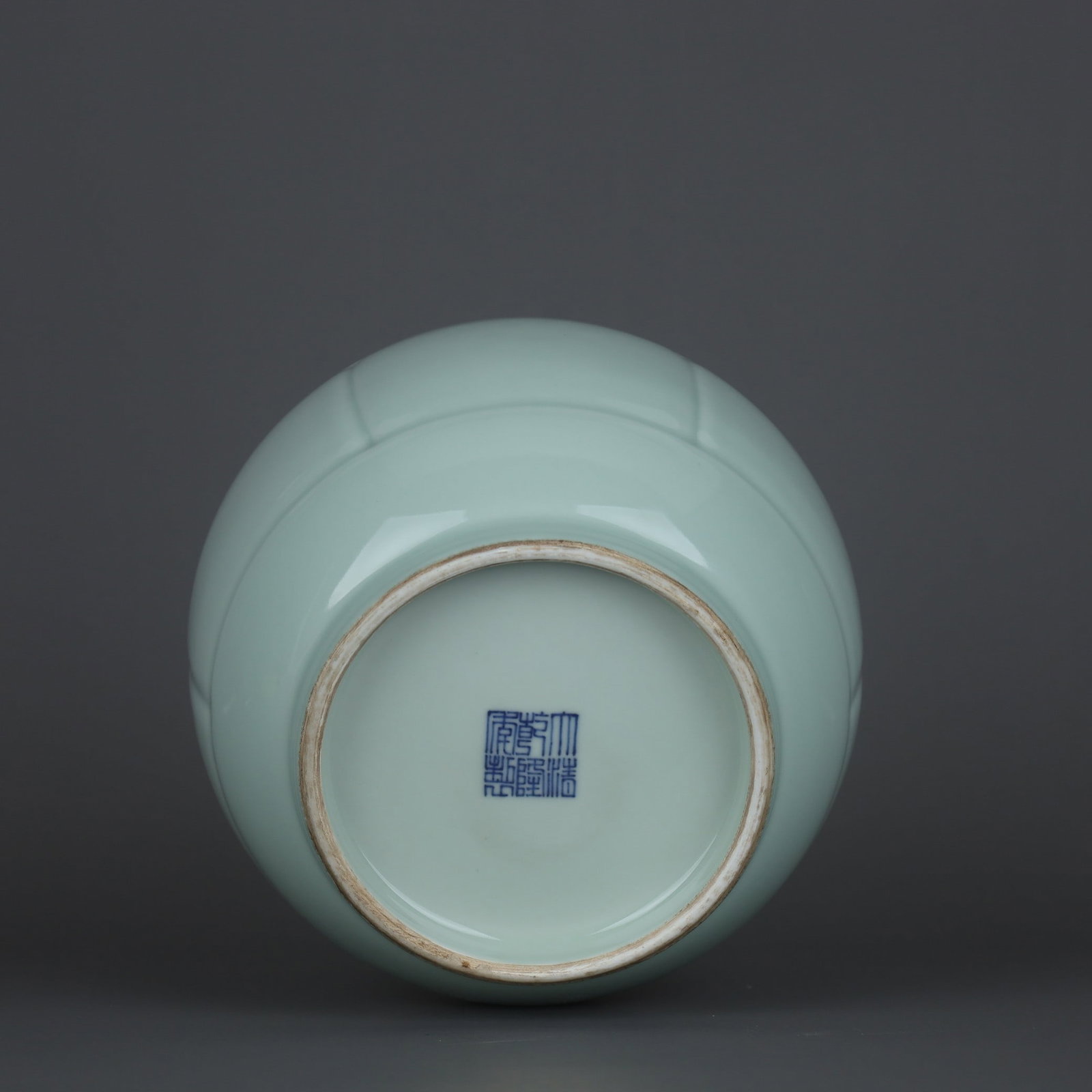 A Exquisite Pea Green Glaze Jar - 9