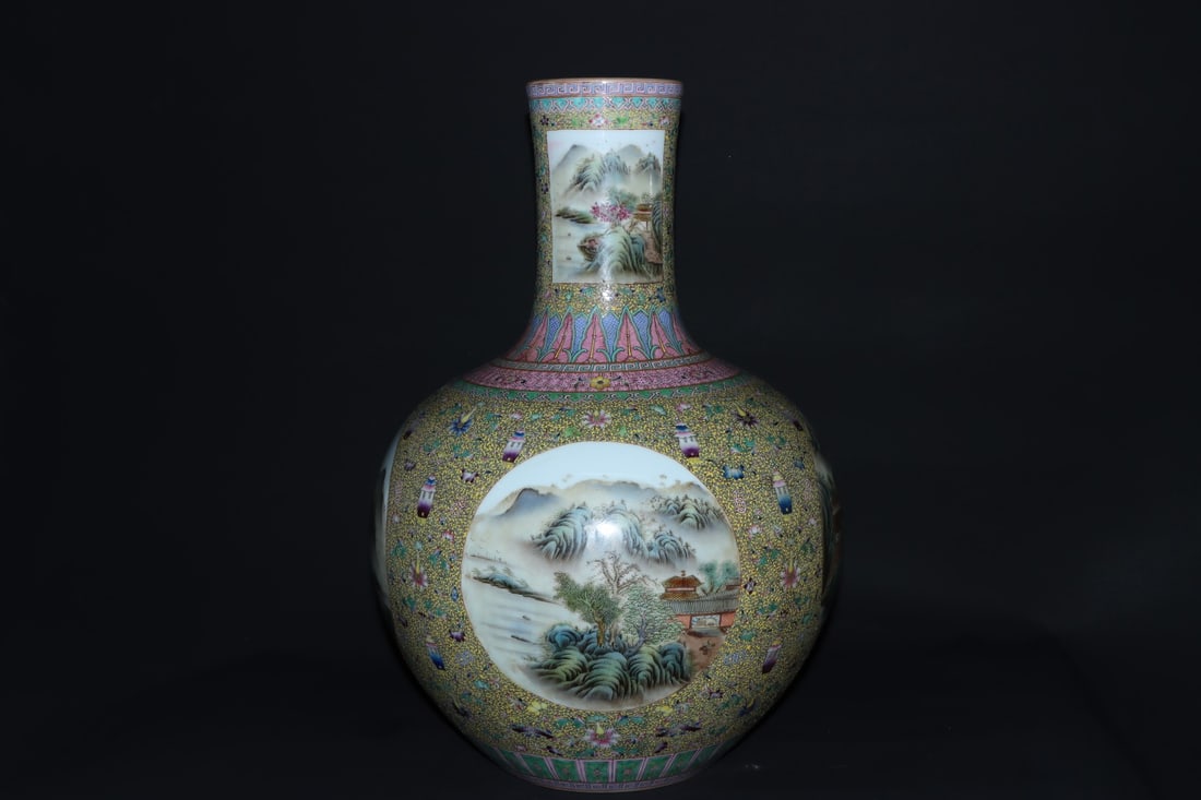 A Exquisite Famille-Rose Landscape Pattern Vase (1 of 11)
