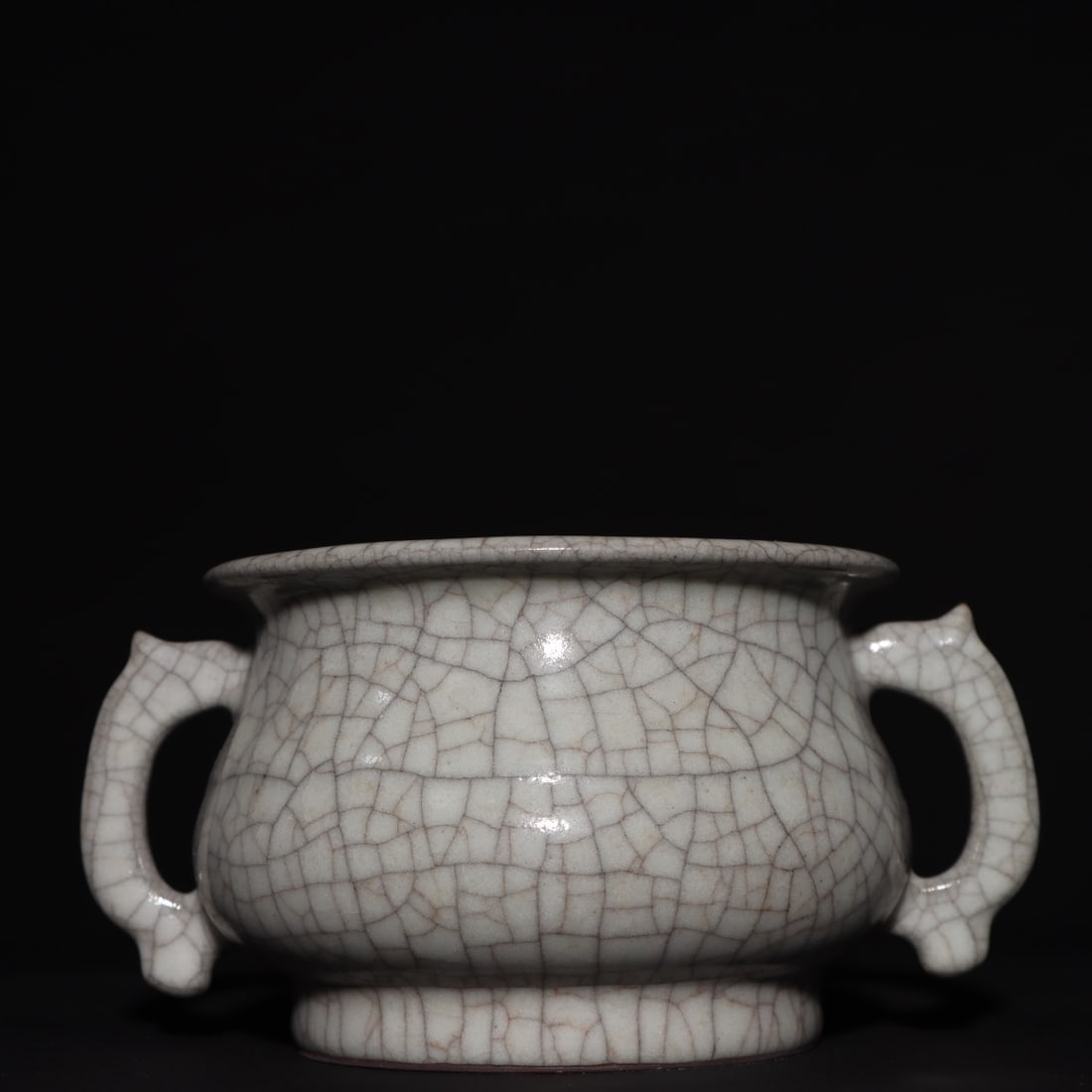 A Exquisite Guan Yao Double-Ears Censer: A Exquisite Guan Yao Double-Ears Censer,Song Dynasty, China,Size:3.7inx7.3in 官窑双耳炉,中国宋代