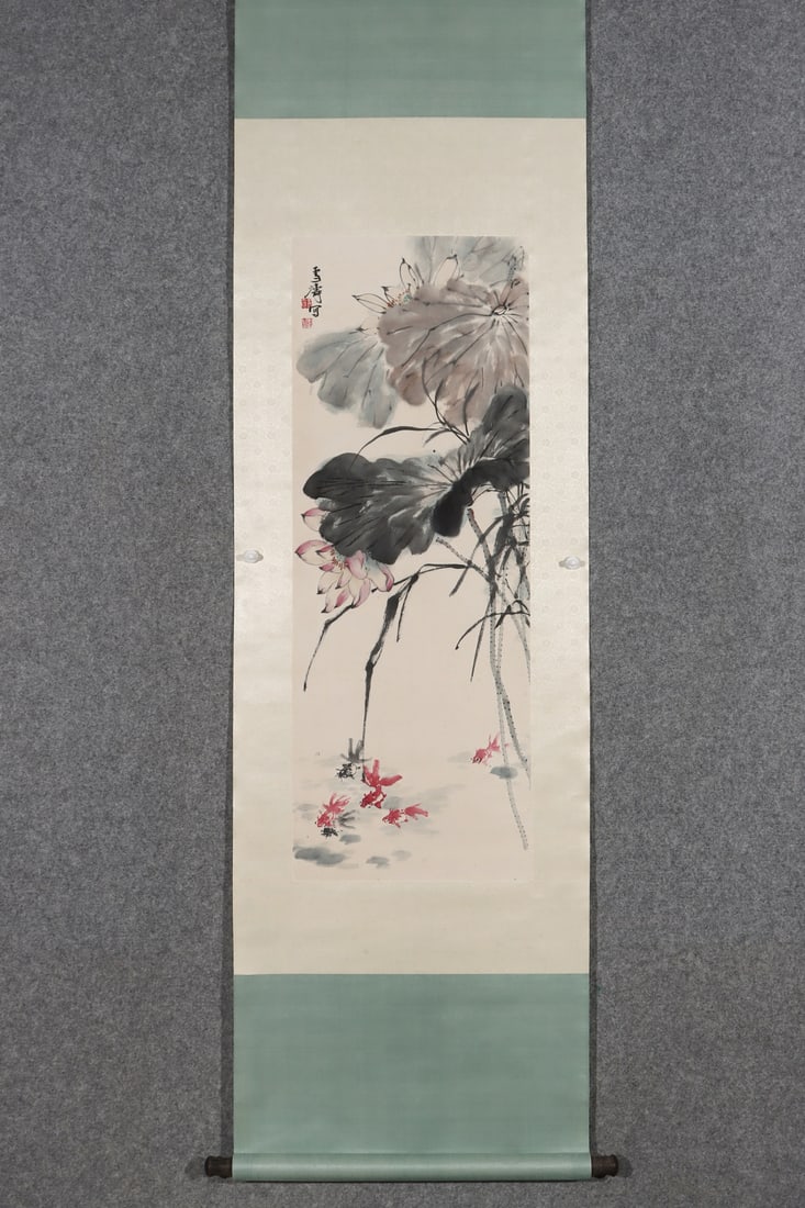 A Chinese Vertical Scroll Ink Painting of Lotus on Paper: A Chinese Vertical Scroll Ink Painting of Lotus on Paper,Modern Time of China,Wang Xuetao,without frame size:37.8inx13.8in 一幅中国水墨纸本荷Ŏ