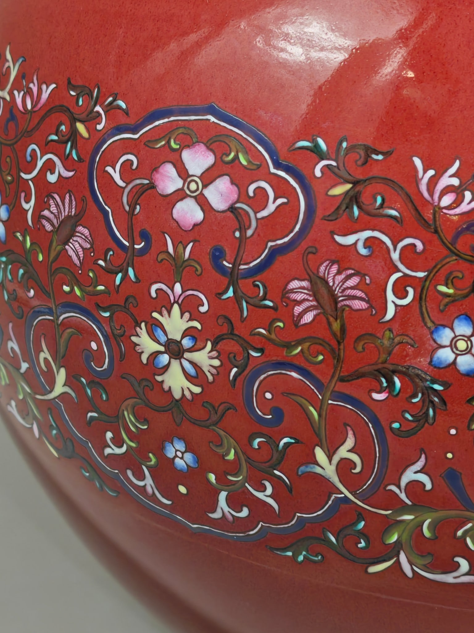 A Exquisite PeachBloom-Glazed Lotus Pattern Vase - 7