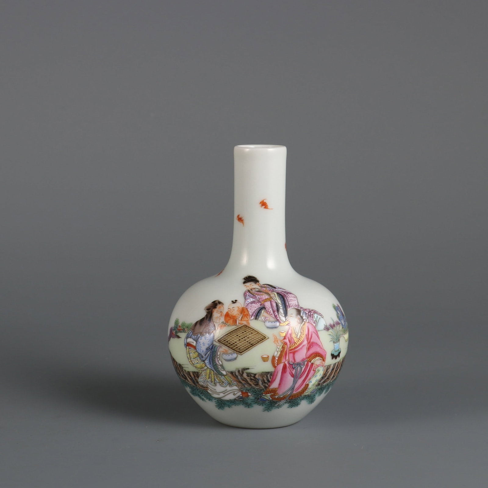 A Exquisite Famille-Rose Figures Pattern Vase: A Exquisite Famille-Rose Figures Pattern Vase,Qing Dynasty, China,Yongzheng Six-character Mark,Size:4.1inx2.6inx0.8in 粉彩人物纹瓶,中国清代,