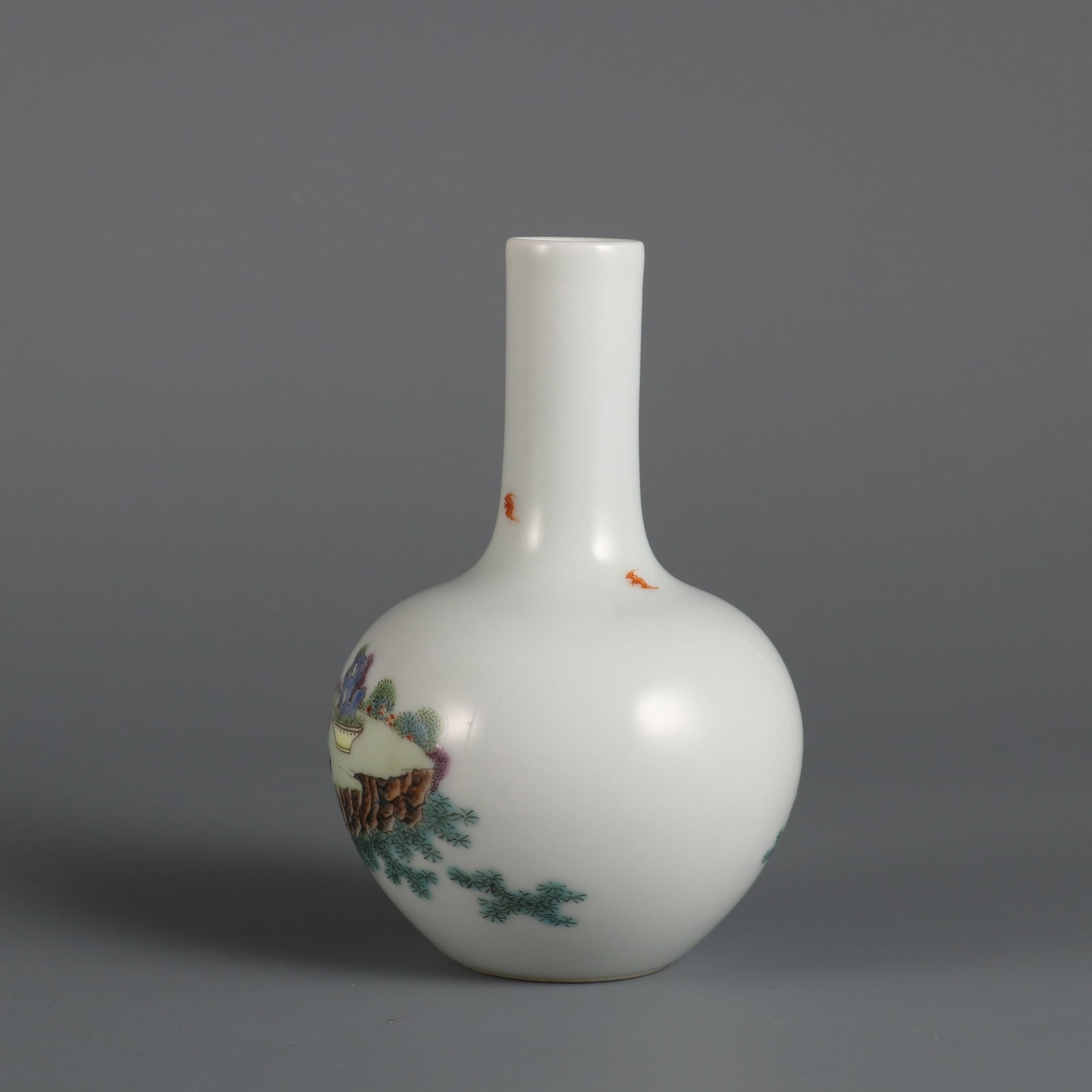A Exquisite Famille-Rose Figures Pattern Vase - 3