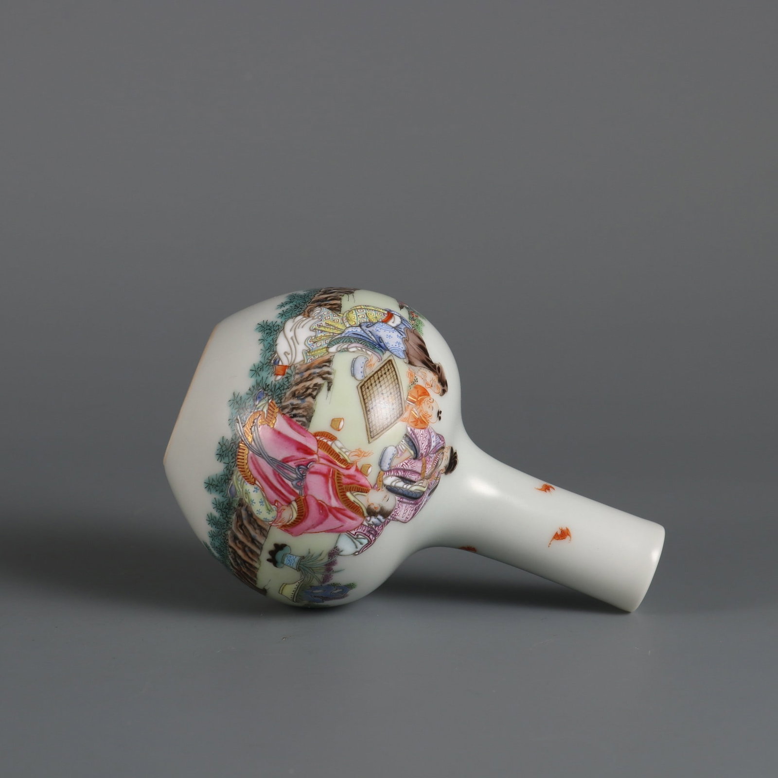 A Exquisite Famille-Rose Figures Pattern Vase - 6