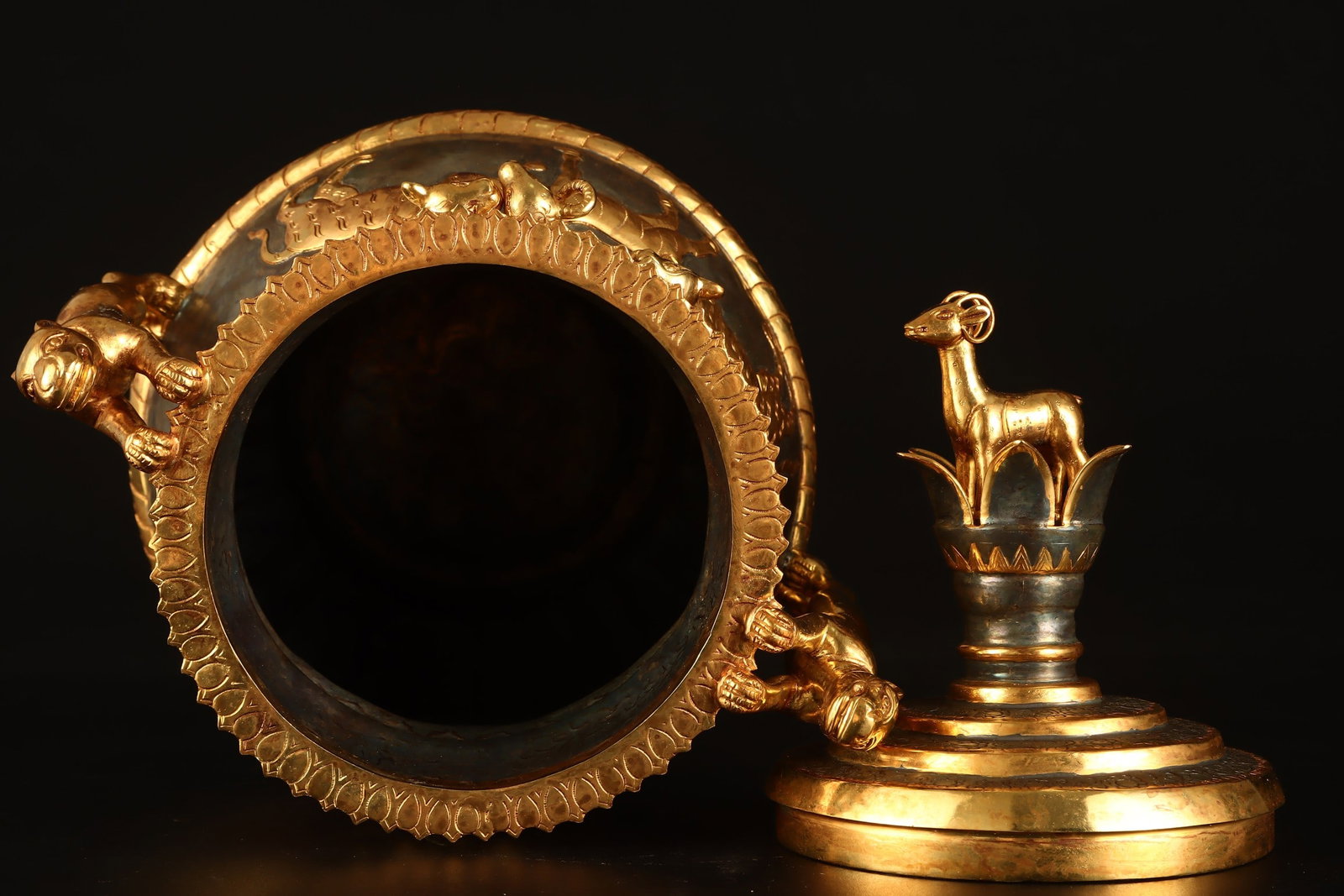 A Exquisite Gilt Bronze Dog Pattern Jar - 7