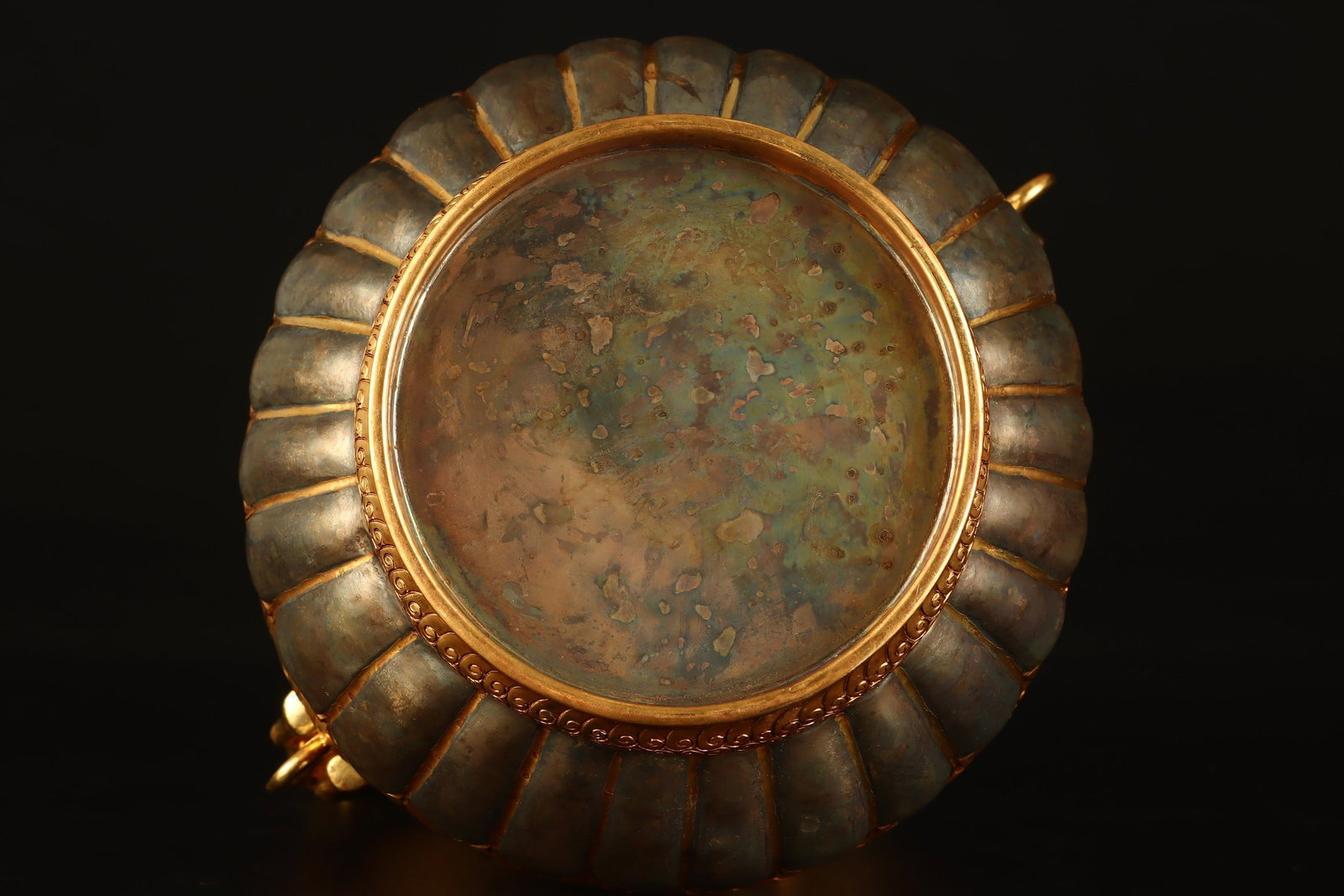 A Exquisite Gilt Bronze Dog Pattern Jar - 9