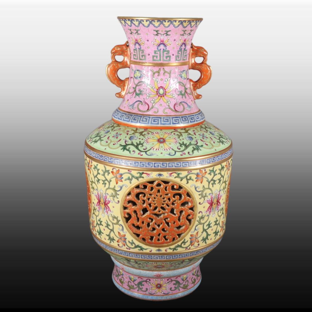 A Exquisite Yangcai Painted Gold Hollow Lotus Pattern Vase: A Exquisite Yangcai Painted Gold Hollow Lotus Pattern Vase,Qing Dynasty, China,Qianlong Six-character Mark,Size:15.7inx4.3inx5.7in