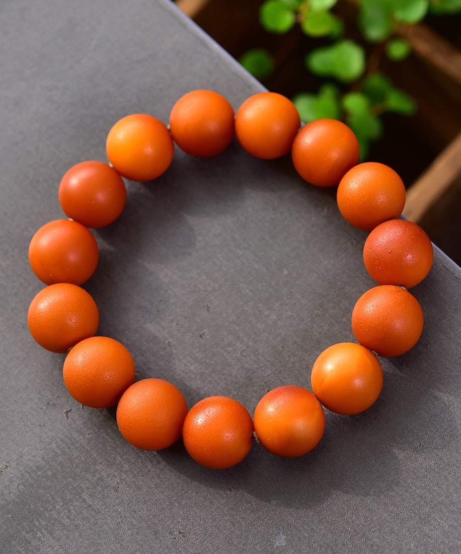 A Exquisite Amber Bracelets - 2