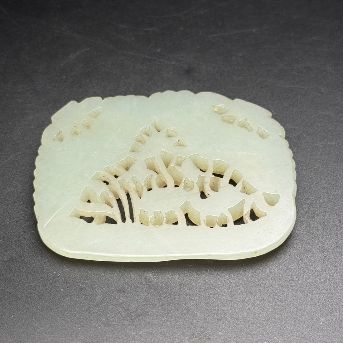 A Exquisite Hotan Jade Crane Pattern Pendant - 6