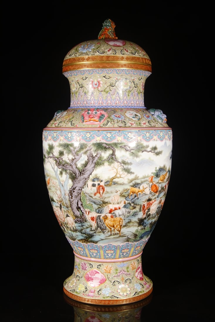 A Exquisite Enamel Sheep Pattern Vase - 3