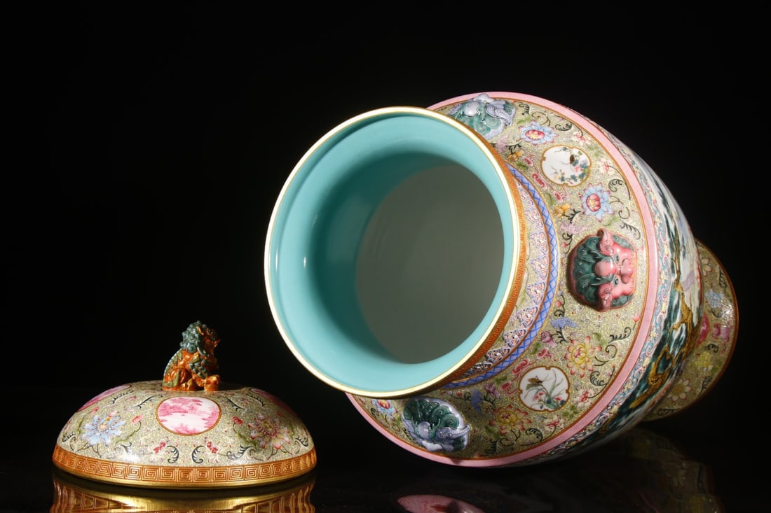 A Exquisite Enamel Sheep Pattern Vase - 7