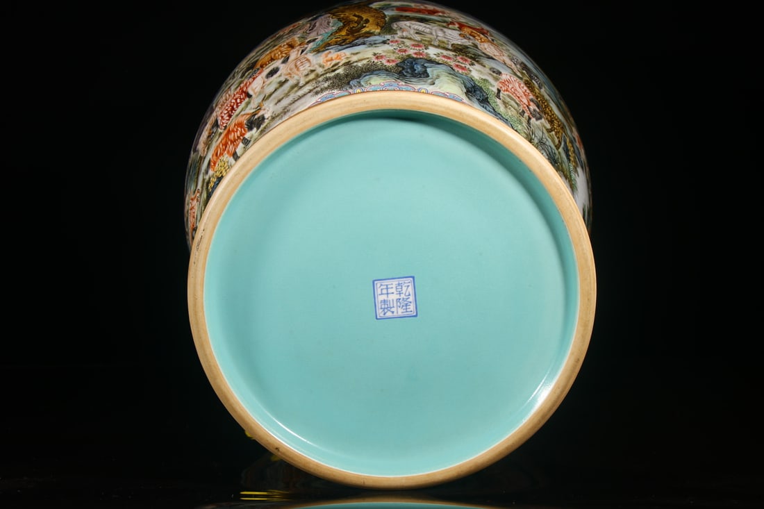 A Exquisite Enamel Sheep Pattern Vase - 8