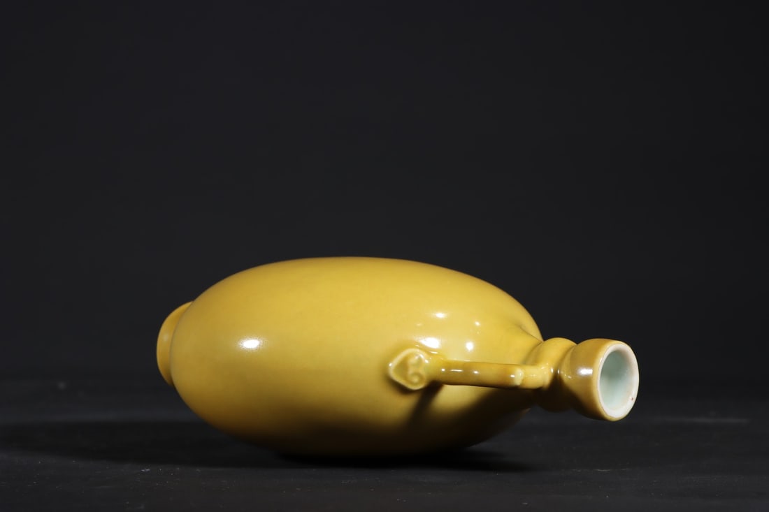 A Exquisite Yellow Glazed Double-Ears Vase - 6