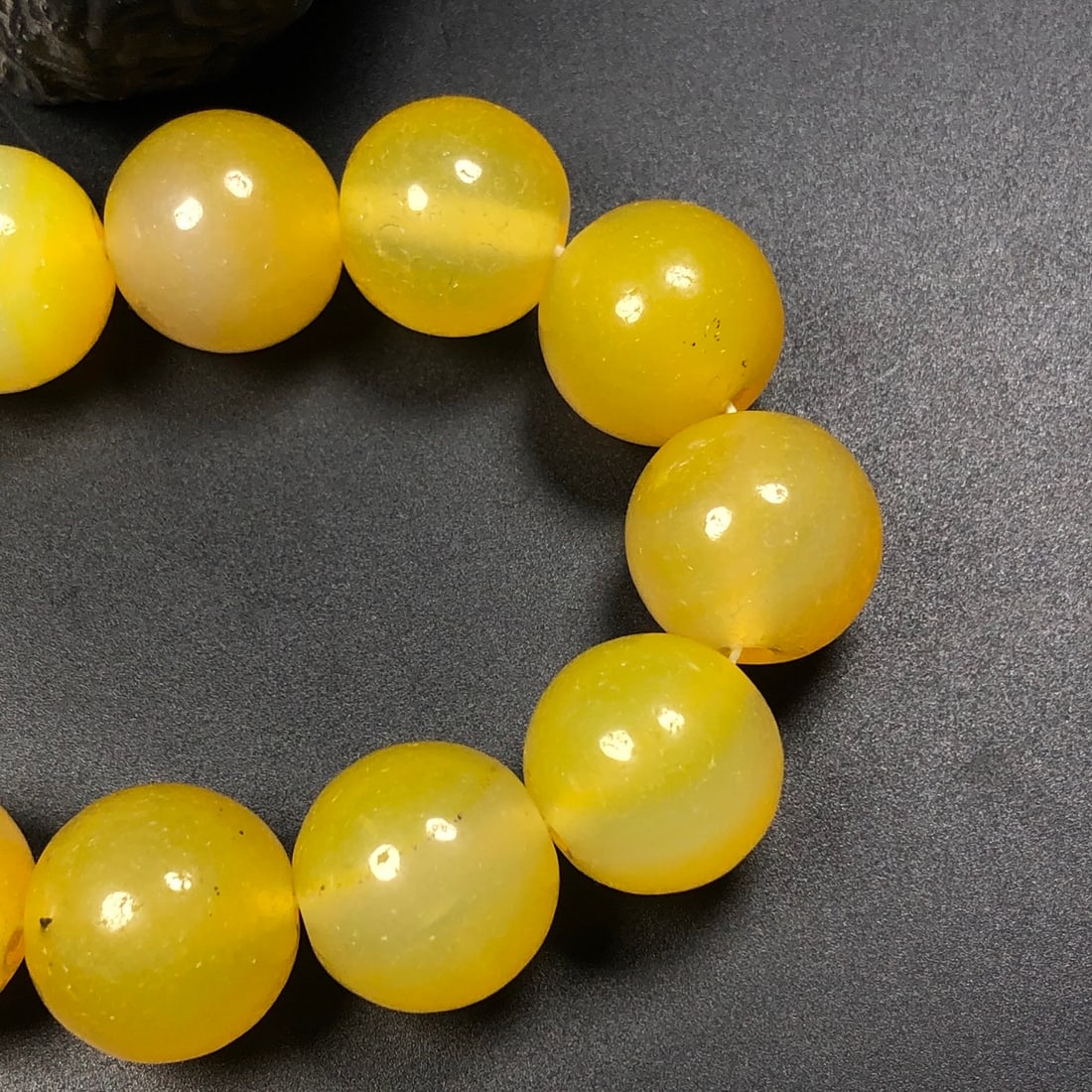 A Exquisite Yellow Agate Bracelets - 3