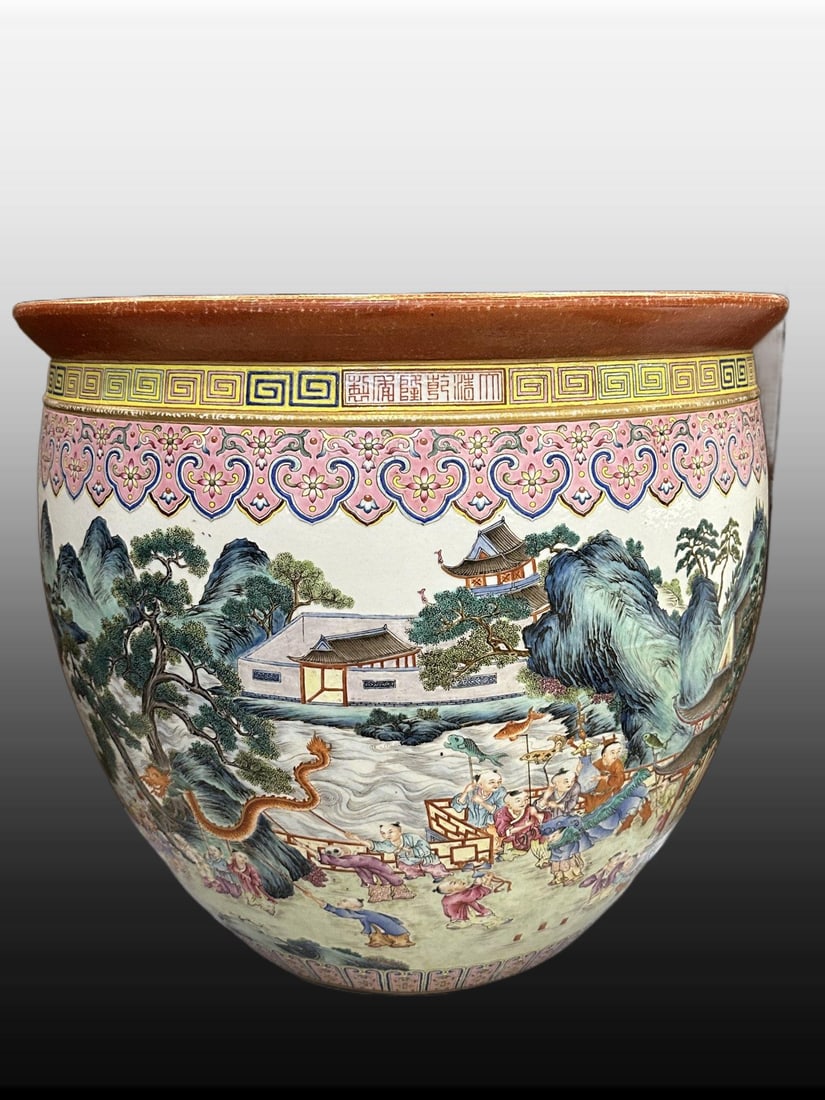A Exquisite Famille-Rose Figures Pattern Vat: A Exquisite Famille-Rose Figures Pattern Vat,Qing Dynasty, China,Qianlong Six-character Mark,Size:22inx19.1in 粉彩人物纹缸,中国清代,乾