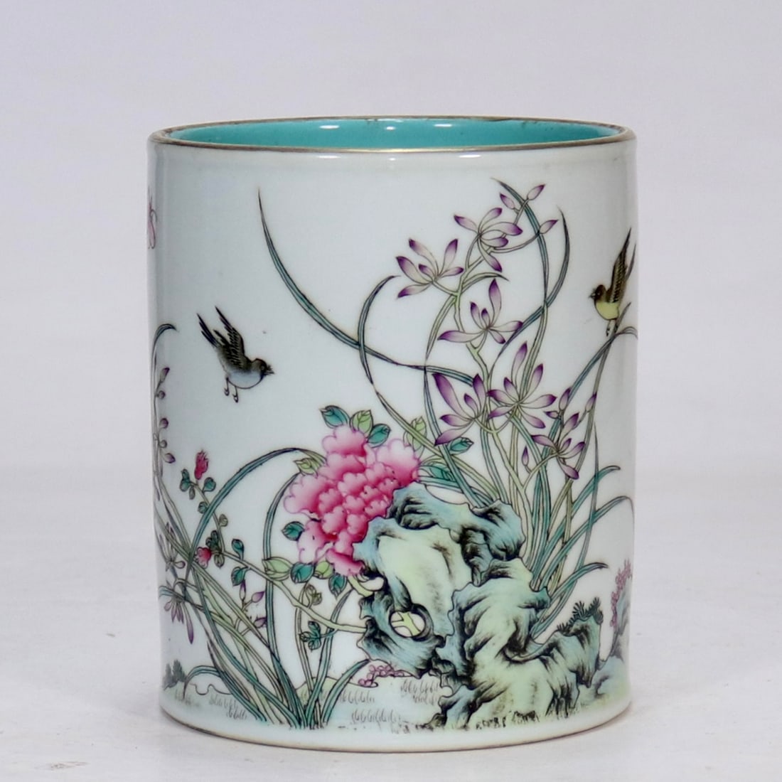 A Exquisite Enamel Flower and Bird Pattern Brush Pot: A Exquisite Enamel Flower and Bird Pattern Brush Pot,Qing Dynasty, China,Qianlong Six-character Mark,Size:5.4inx4.6in 珐琅彩花鸟纹笔筒,中国&