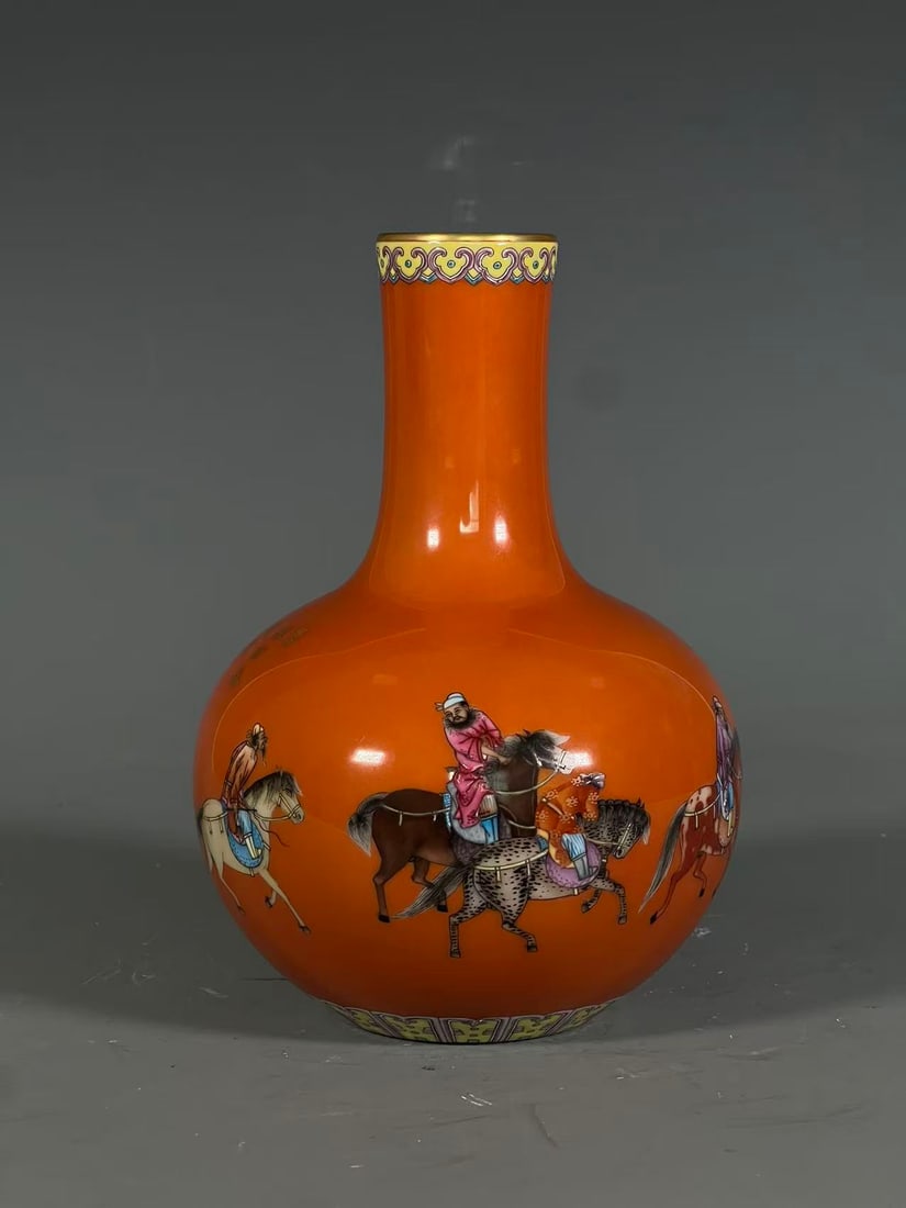 A Exquisite Underglaze-Red Figures Pattern Vase - 7