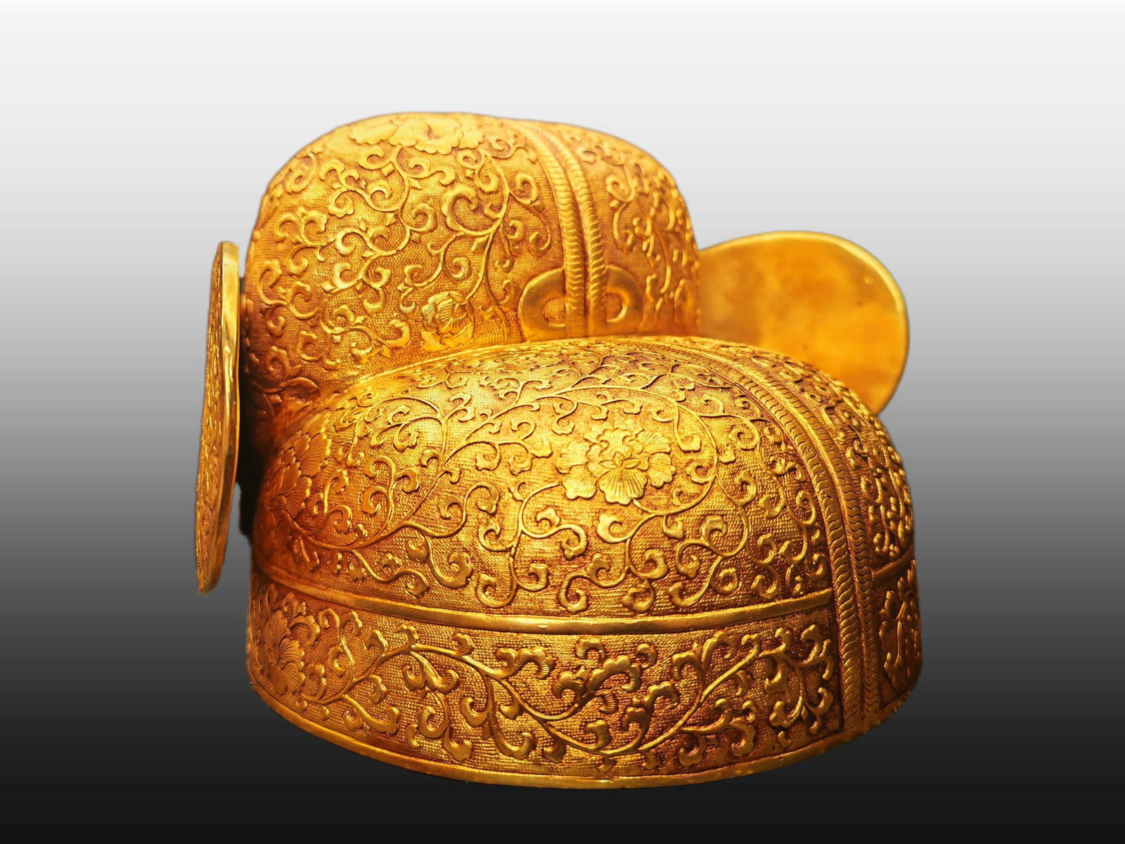A Exquisite Gilt Bronze Hat - 3
