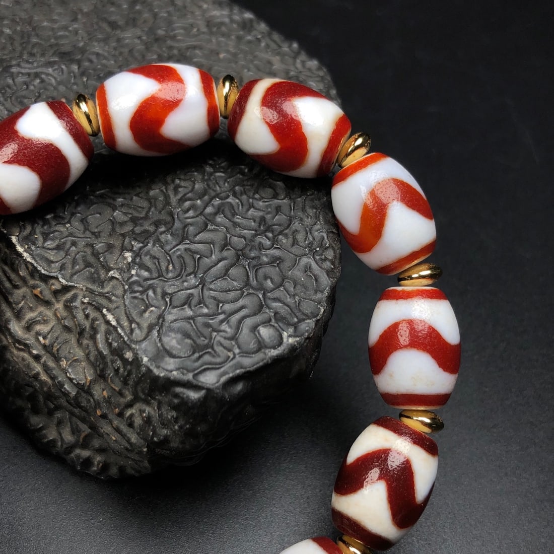 A Exquisite Tiger Tooth Dzi bead Bracelets - 3