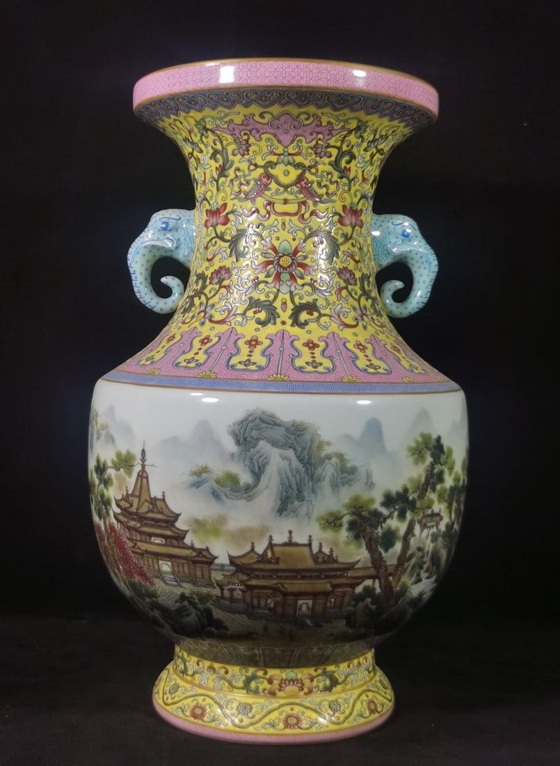 A Exquisite Enamel Landscape Pattern Vase: A Exquisite Enamel Landscape Pattern Vase,Qing Dynasty, China,Yongzheng Six-character Mark,Size:14.2inx10.2in