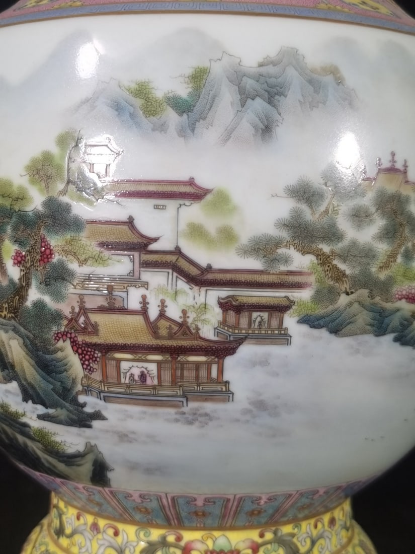 A Exquisite Enamel Landscape Pattern Vase - 4