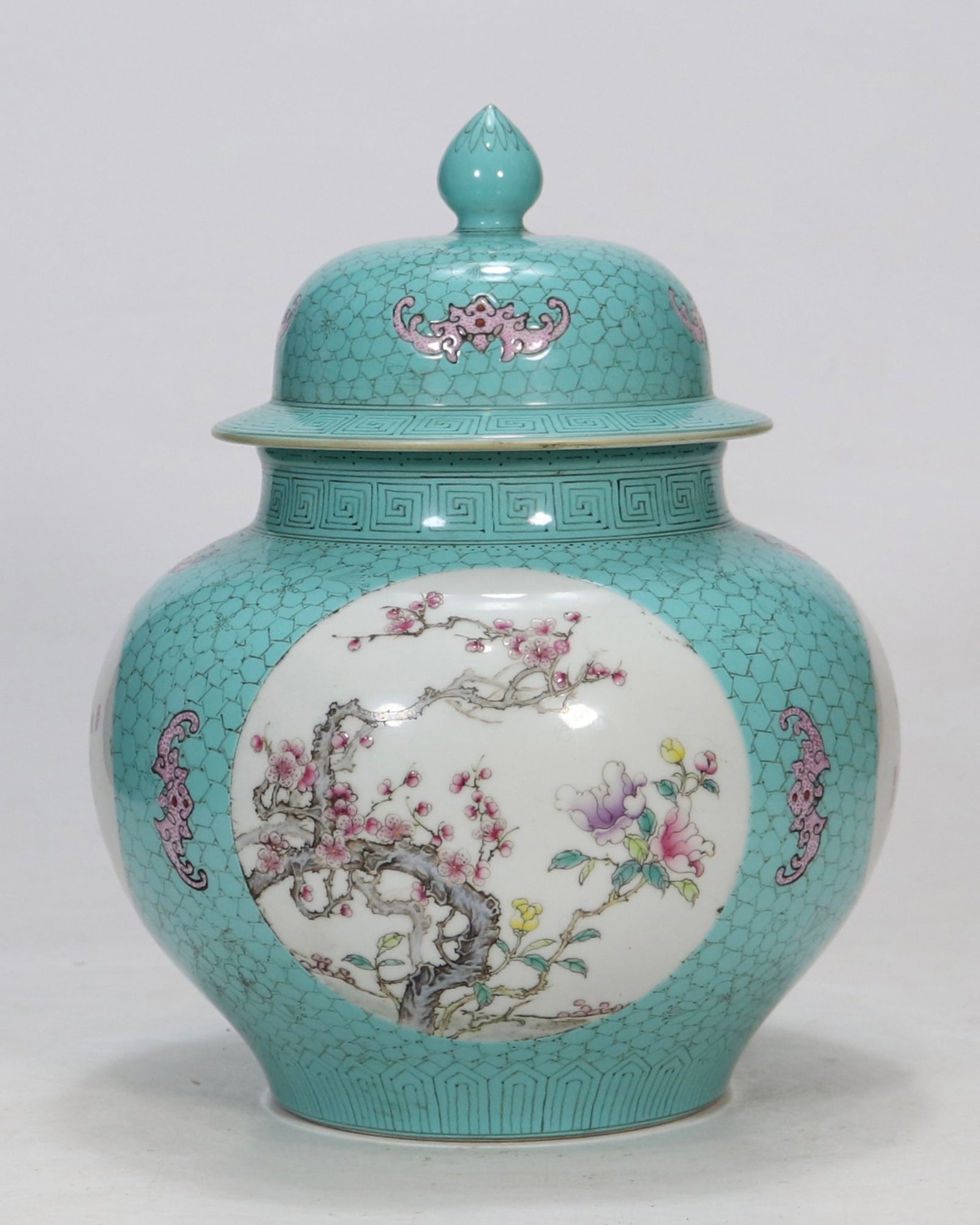 A Exquisite Turquoise Glazed Ground Flower Pattern Jar - 3