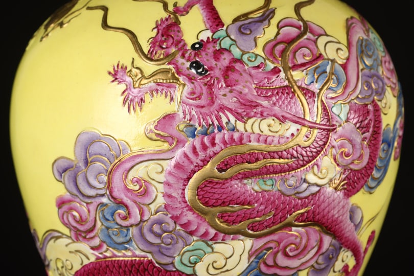A Exquisite Yellow Ground Dragon Pattern Vase - 6