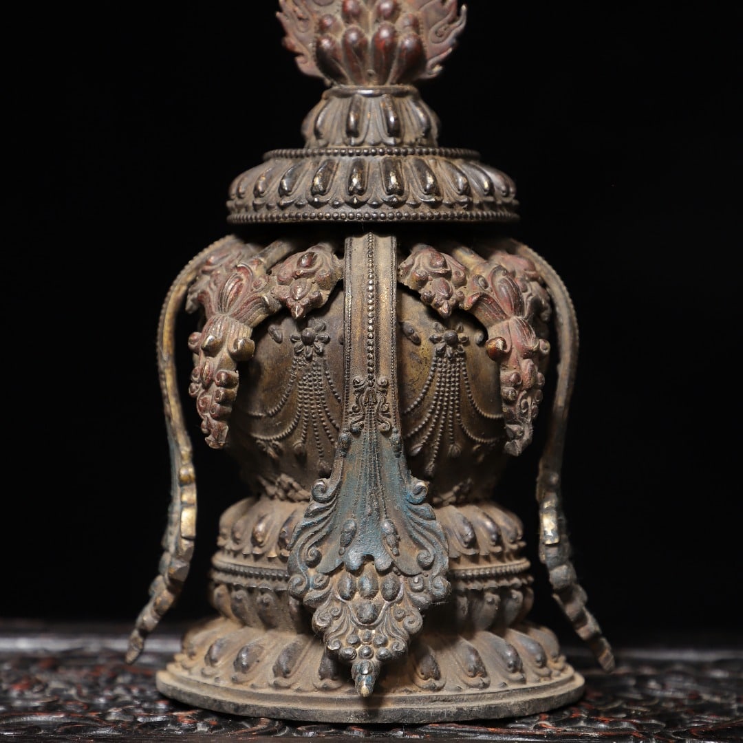 A Exquisite Gold-Foiled Bronze Scroll Pattern Jar - 3