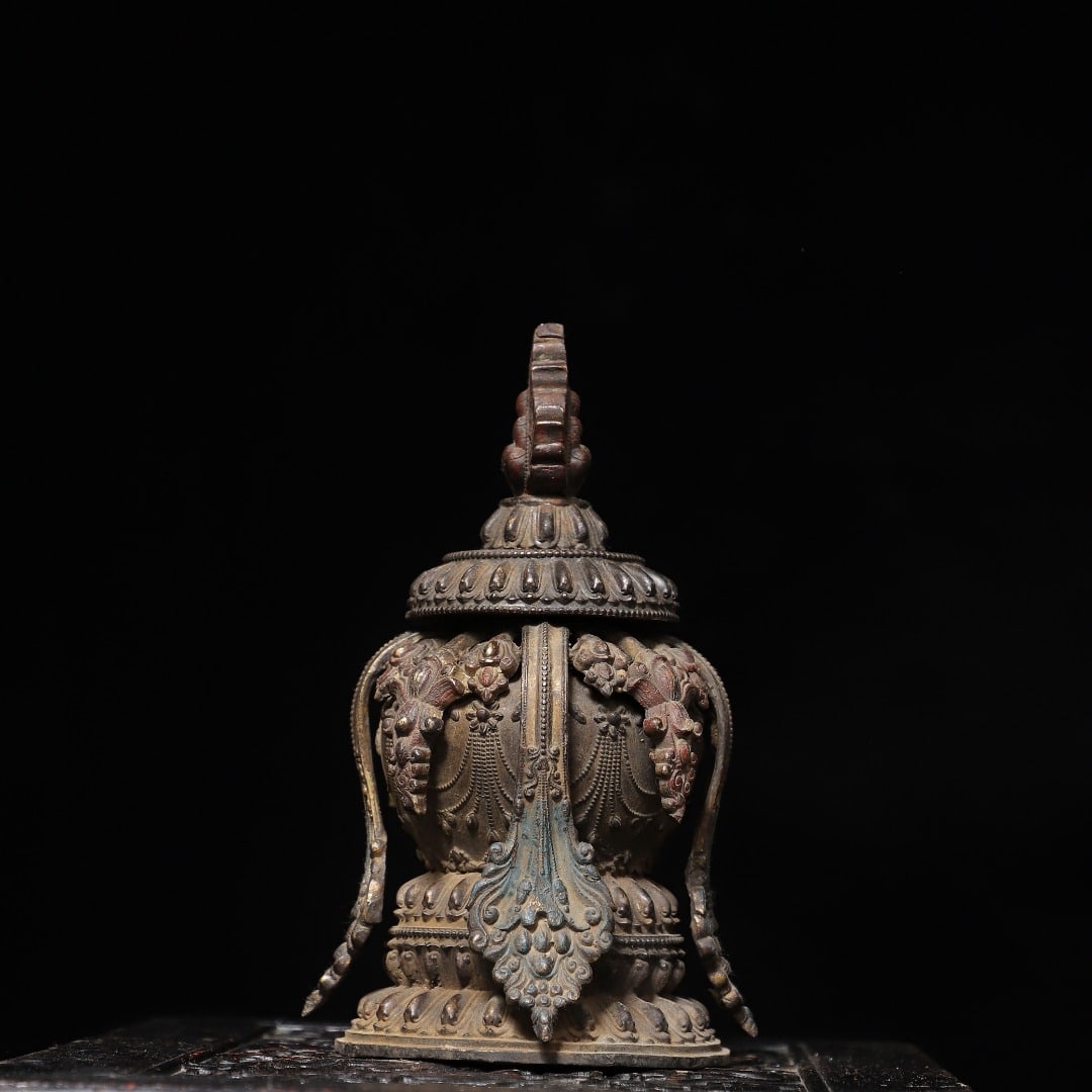 A Exquisite Gold-Foiled Bronze Scroll Pattern Jar - 5